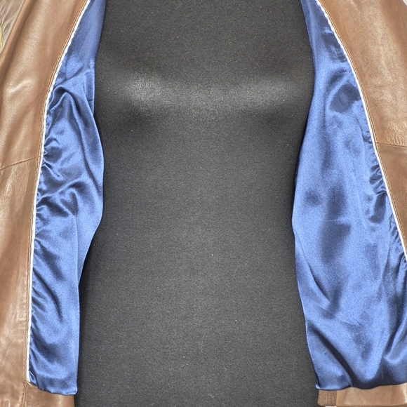 Tahari Women's Brown Lambskin Leather and Knit Zip-Front Cropped Jacket - Size M - Picture 11 of 13